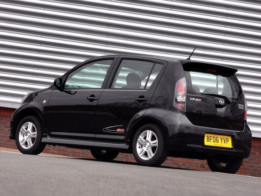 Daihatsu Sirion SX 2005 года  (фото 2 из 2)